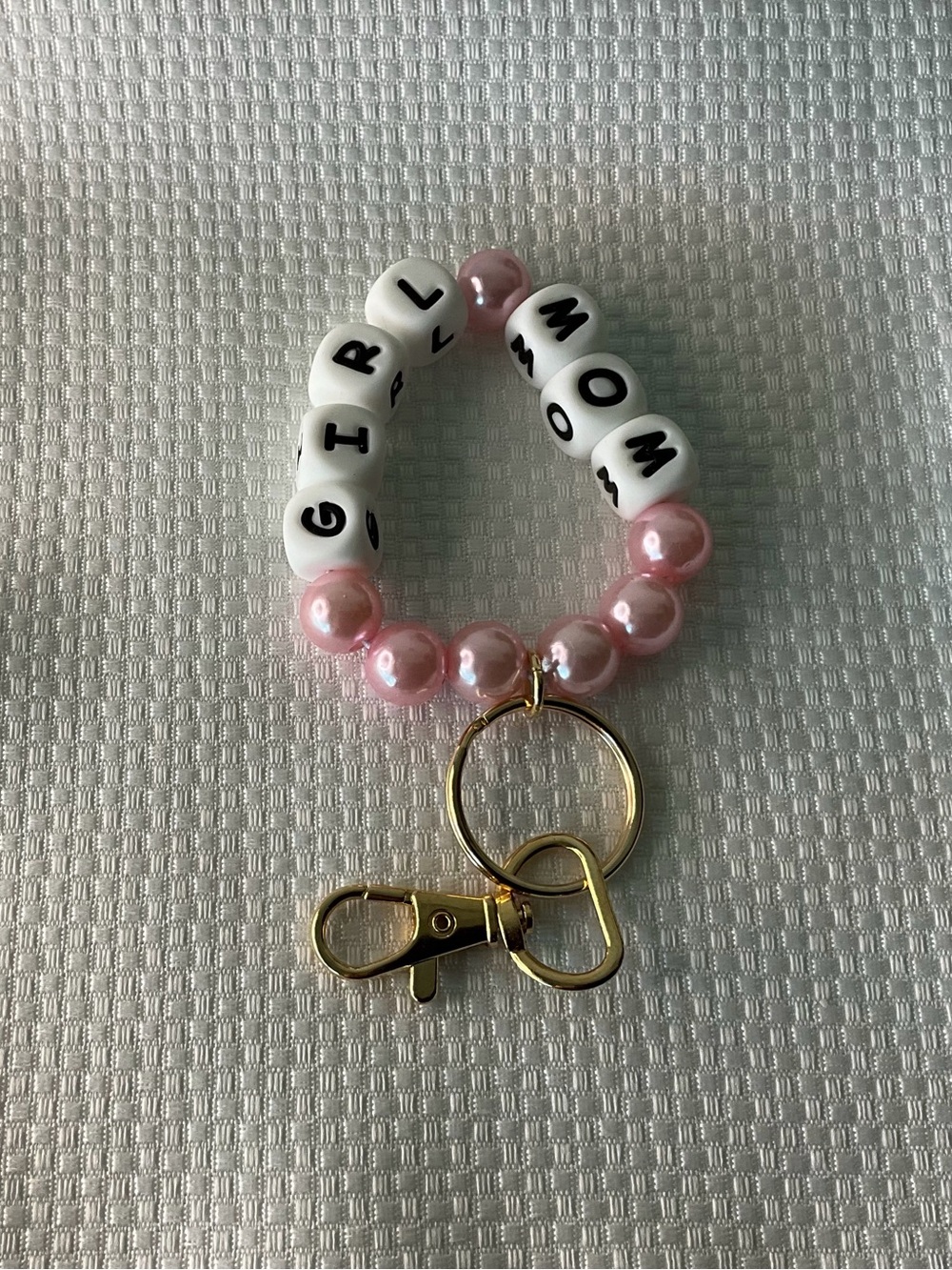 Pink Pearl 'MOM GIRL' Beaded Keyring Bracelet
